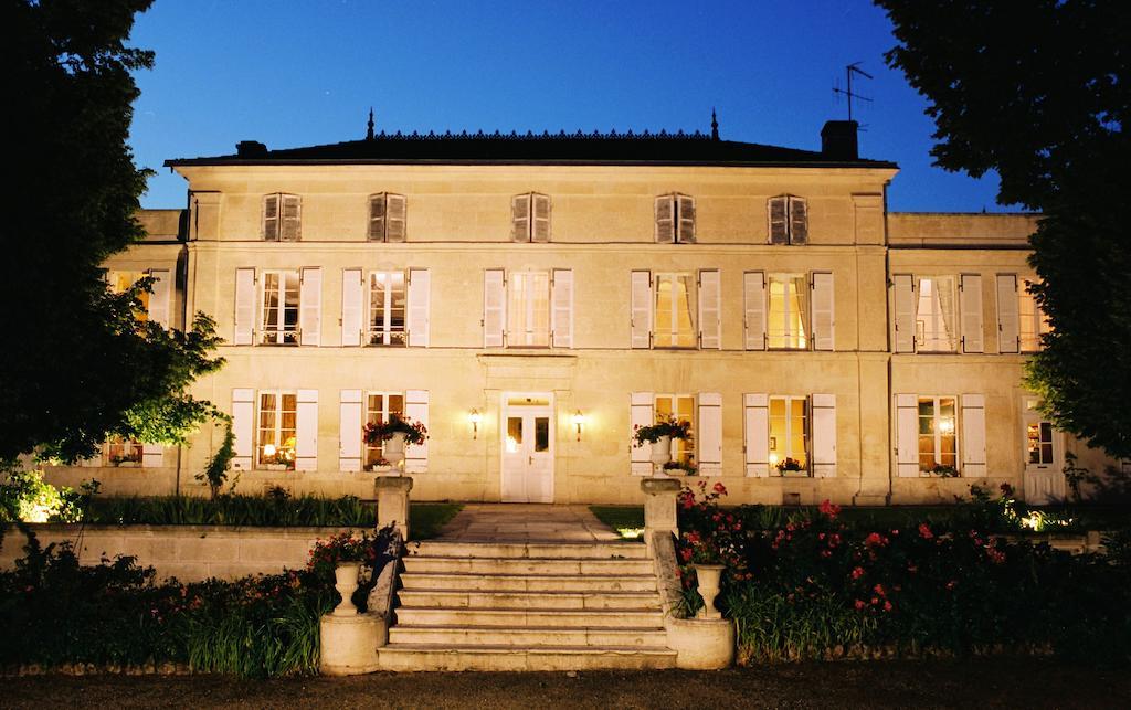 Chateau De Mesnac Exterior photo